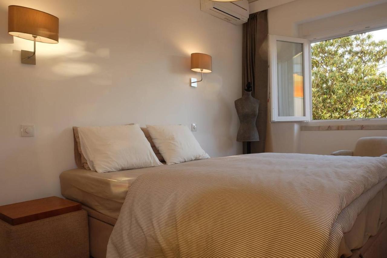 Central 2 Bedroom Apt W/Garden And Pantheon Views Лиссабон Экстерьер фото